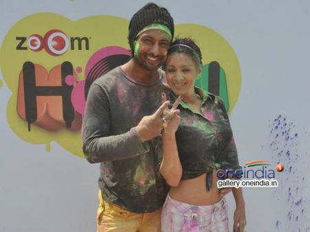 ઝૂમ હોળી પાર્ટી