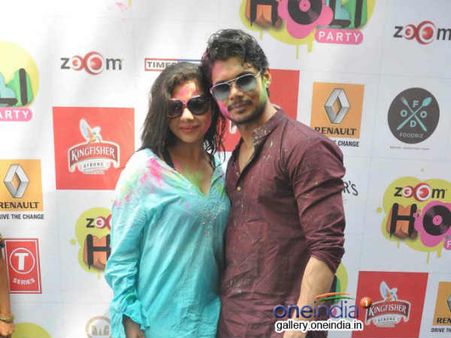 ઝૂમ હોળી પાર્ટી