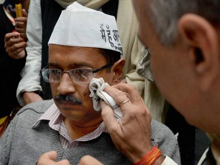 કેવી રીતે Exposed થયા કેજરીવાલ જુઓ વીડિયોમાં...