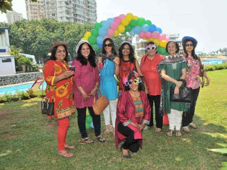 કૅંસરગ્રસ્ત બાળકો સાથે હોળી ઉજવતાં તારા શર્મા