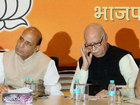 આખરે BJP ઝૂક્યું, અડવાણીએ પસંદ કરી ગાંધીનગર બેઠક