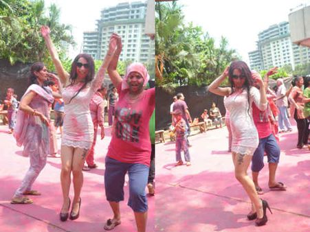 શાંતિ ડાયનામાઇટની હોળી ઉજવણી