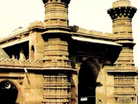 ઝૂલતો મીનારો, અમદાવાદ