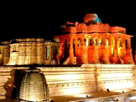 મોઢેરાનું સૂર્ય મંદિર