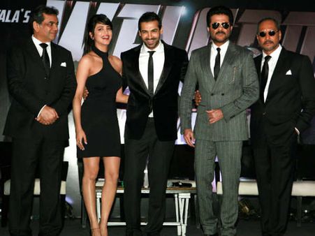 વેલકમ બૅકની ટીમ વેલકમ બૅકની ટીમ