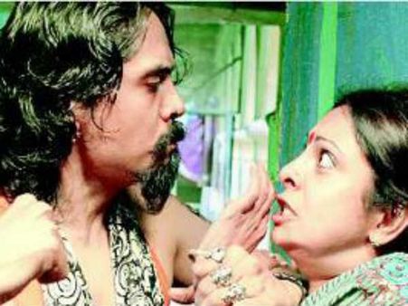 ક્યાં છે પેલો ‘ચિન્ના’ : સેક્સ વર્કરો વચ્ચે ઘેરાયો લક્ષ્મીનો ચિન્ના!