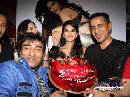 બૅબી ડૉલ... ની સક્સેસ પાર્ટી