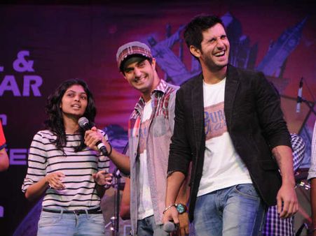 રાજીવ ગાંધી કૉલેજ કલ્ચરલ ફેસ્ટિવલ રાજીવ ગાંધી કૉલેજ કલ્ચરલ ફેસ્ટિવલ