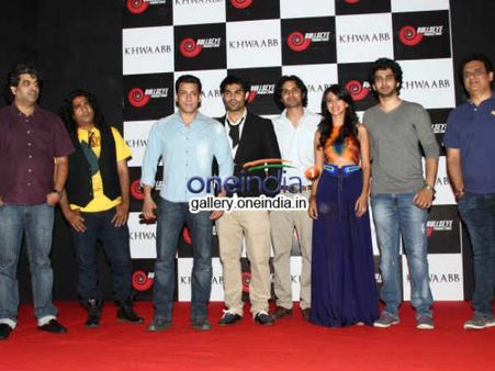 કોણ સહારો આપે છે?