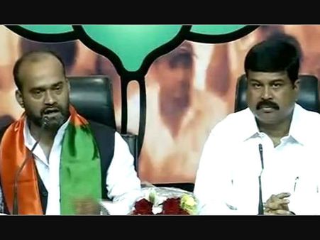 ભાજપે રદ કર્યું સાબિર અલીનું સભ્યપદ, નકવીને આપી સલાહ