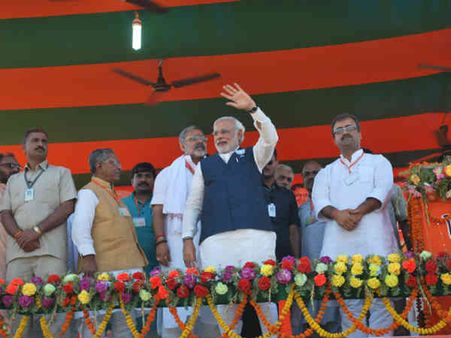 સરકાર મજબૂત હોવી જોઇએ