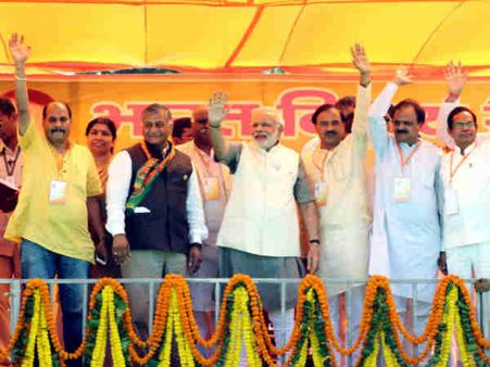 રોબર્ટ વાઢેરાને કહ્યા બાજીગર રોબર્ટ વાઢેરાને કહ્યા બાજીગર