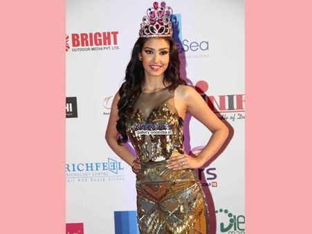 કોયલ રાણા બની ફેમિના મિસ ઇન્ડિયા કોયલ રાણા બની ફેમિના મિસ ઇન્ડિયા