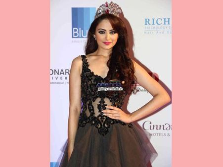 કોયલ રાણા બની ફેમિના મિસ ઇન્ડિયા કોયલ રાણા બની ફેમિના મિસ ઇન્ડિયા