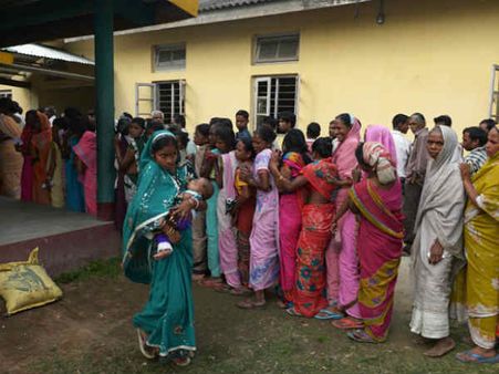 આસામમાં 75 ટકા - ત્રિપુરામાં 84 ટકા મતદાન નોંધાયું