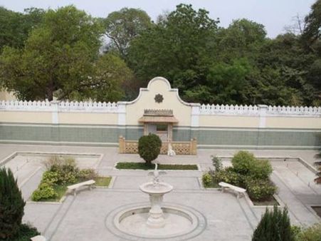 રોયલ ઓએસિસ