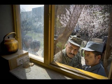 અફઘાન પોલીસમેન