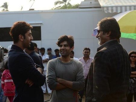 શાહરુખ-રણબીર મહેમાન કલાકાર શાહરુખ-રણબીર મહેમાન કલાકાર