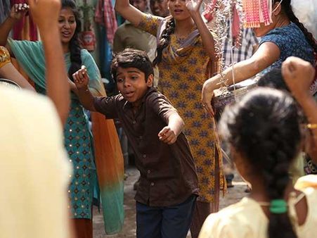 અંતિમ પળો થોડાક બોરિંગ અંતિમ પળો થોડાક બોરિંગ