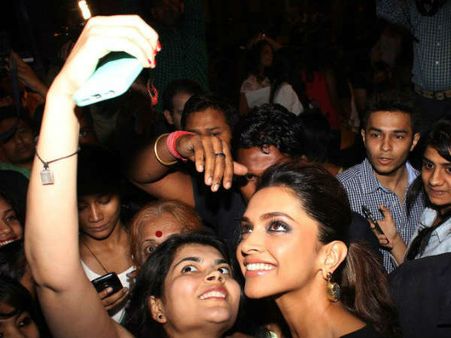 ક્લોથિંગ લાઇન લૉન્ચ