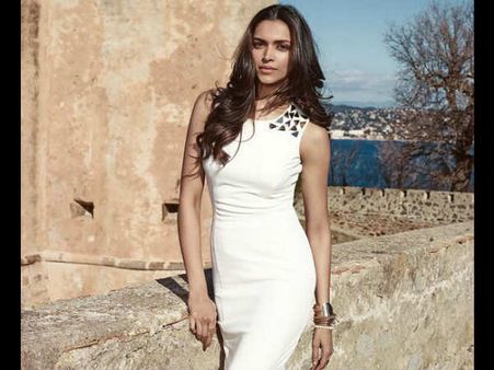 દીપિકા પાદુકોણેનું ‘સમર’ ફોટોશૂટ