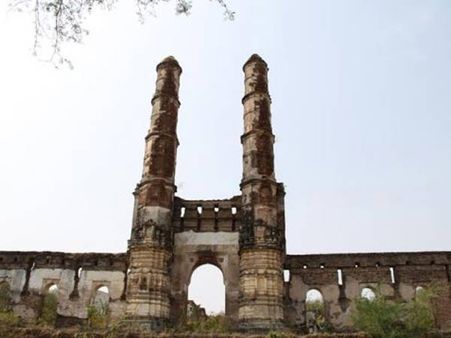 ઇંટનો મકબરો