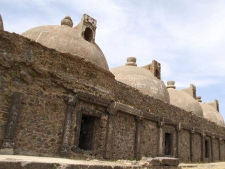 નવલખા કોઠાર