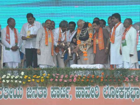 મજબૂત સરકારની જરૂર છે