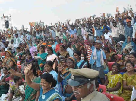 'મર કિસાન, મન જવાન'