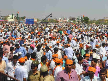 સોનિયાએ વડાપ્રધાનના મોઢે તાળુ લગાવ્યું