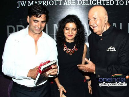 પ્રેમ ચોપરાની ઑયોબાયોગ્રાફી લૉન્ચિંગ પ્રેમ ચોપરાની ઑયોબાયોગ્રાફી લૉન્ચિંગ