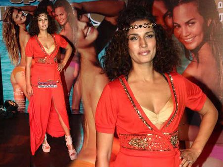 ઇલ્યુસ્ટ્રેટેડ મૅગેઝીન ગોલ્ડન જ્યુબિલી સ્વિમસૂટ ઇસ્યુ લૉન્ચ