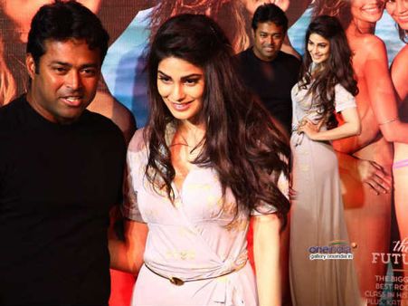 ઇલ્યુસ્ટ્રેટેડ મૅગેઝીન ગોલ્ડન જ્યુબિલી સ્વિમસૂટ ઇસ્યુ લૉન્ચ