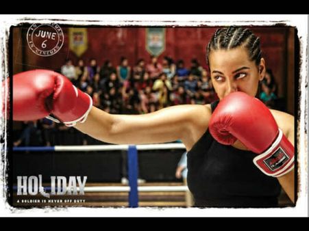 હૉલીડેમાં અક્ષય-સોનાક્ષીની તસવીરી ઝલક