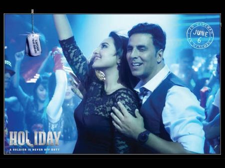 હૉલીડેમાં અક્ષય-સોનાક્ષીની તસવીરી ઝલક