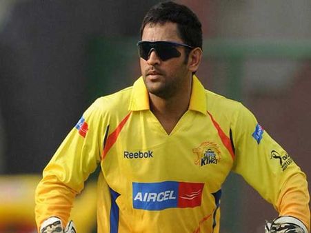 ચેન્નાઇ સુપર કિંગ્સે ના છોડ્યો ધોનીનો સાથ
