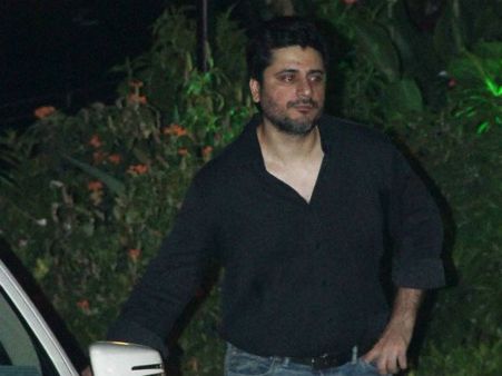 સંજય ગુપ્તાની પાર્ટી