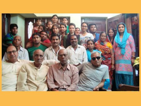 લોકસભા ચૂંટણી 2014 : એક ઘર, 115 મતદાર, ઘરથી જ શરૂ થાય છે કતાર