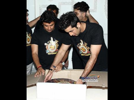 બૉમ્બે વેલ્વેટ રૅપ-અપ પાર્ટી