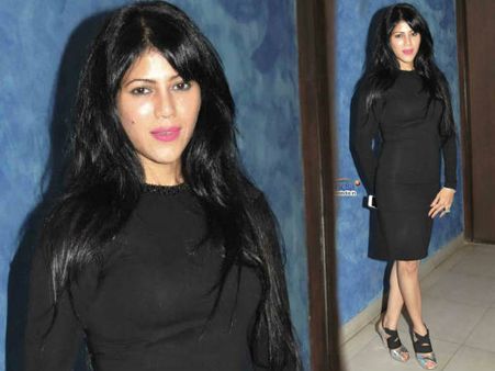 2 સ્ટેટ્સ સ્પેશિયલ સ્ક્રીનિંગ