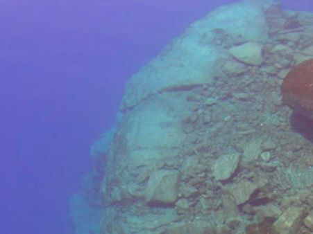 પિંજરત ગામ પાસે મળ્યો પર્વત પિંજરત ગામ પાસે મળ્યો પર્વત