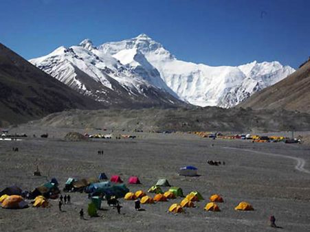 માઉન્ટ એવરેસ્ટ પર ભૂસ્ખલન, 6 નેપાળી પર્વતારોહી ગાઇડોના મોત