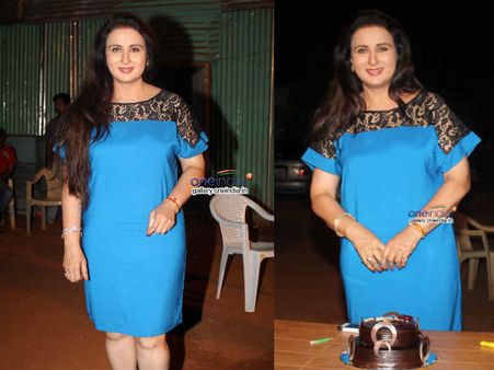 એક નયી પહચાન શોના સેટ પર પૂનમ ઢિલ્લોંની બર્થ ડે ઉજવણી