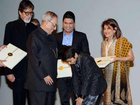 પાર્થ પર ફિદા પ્રણવ દા