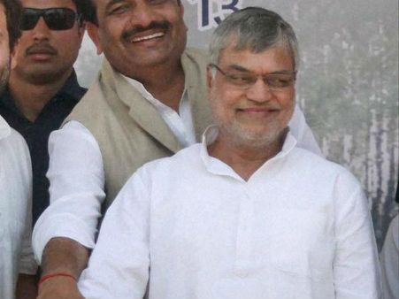 ભાજપના પ્રચારથી ડરી કોંગ્રેસ, કહ્યું બંધ રાખો પોતાનું ટીવી