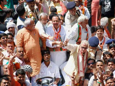 1999ની ચૂંટણીમાં તેમના પર થયો હતો 'છાણીયો વરસાદ'!