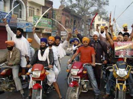 સ્થાનિક નેતાઓની પણ સંડોવણી 