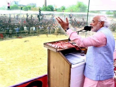 આ સુનામીમાં મા-બેટા બચવાના નથી 