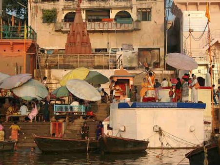 ચોરીઓ અને છેડતી 