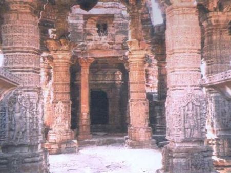 શાનદાર કોતરણી